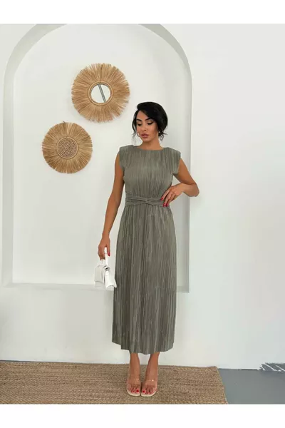 فستان DANIEL مطوي بتفاصيل عند الخصر