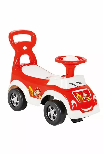 سيارتي الأولى اللطيفة حمراء