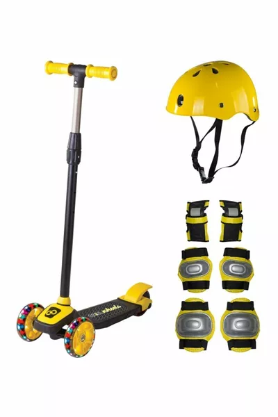 Набор желтый светящийся самокат с шлемом для детей от 3 лет