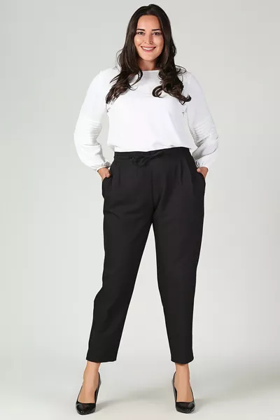 Plus Size Black Elastic Waist Carrot Pants