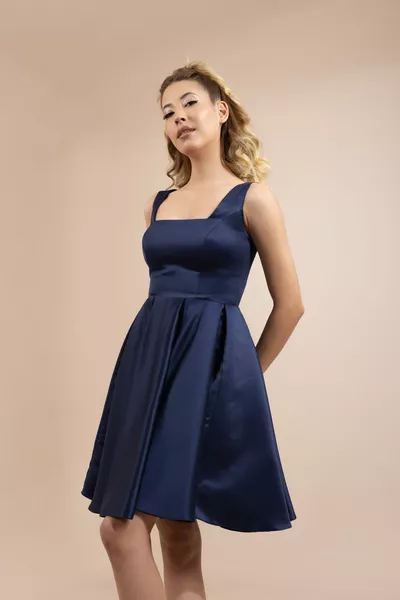 Daphne Атласное мини-платье с квадратным вырезом