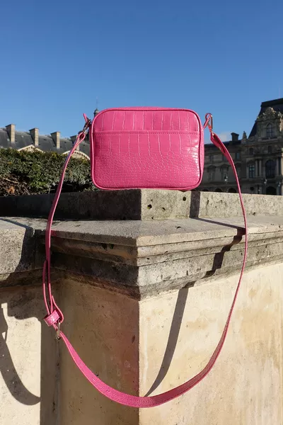 Borsa a tracolla da donna in pelle di coccodrillo rosa 