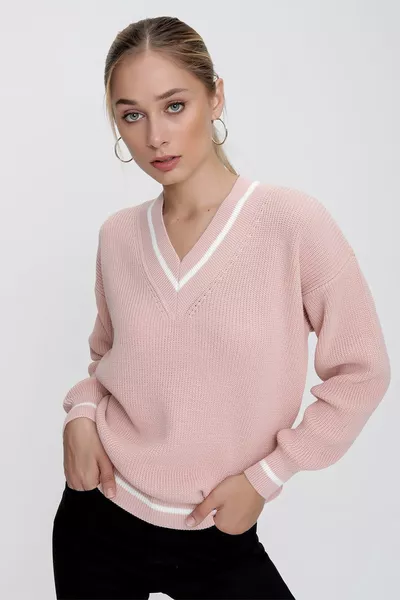 Damestrui in Selanik-stijl met poederkleurige V-hals, contrastlijnen en comfortabele pasvorm 