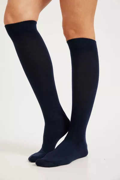 Синие компрессионные гольфы до колена