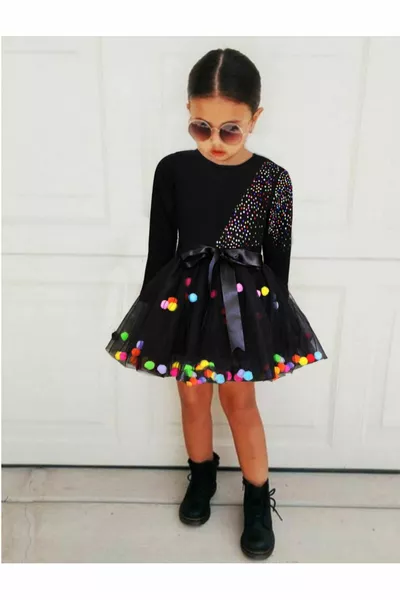 فستان أطفال مزين بكرات صغيرة 