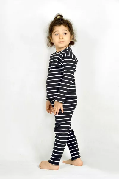 طقم أطفال بناتي - شبابي من قماش كاشكورسي مرن مخطط بالأزرق الداكن والأبيض