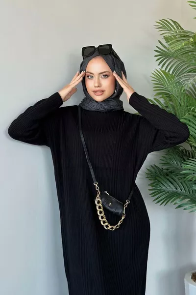 فستان تريكو مضلع أسود