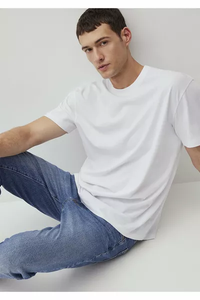 T-shirt basique blanc coupe ample / coupe décontractée 