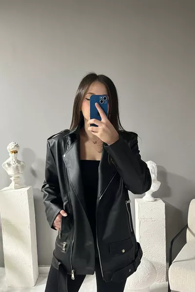 جاكيت جلد نسائي أسود طويل ومريح