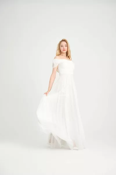 Жените лодка деколте фронт нагънат подробни дълъг блясък рокля възел ангажимент покана